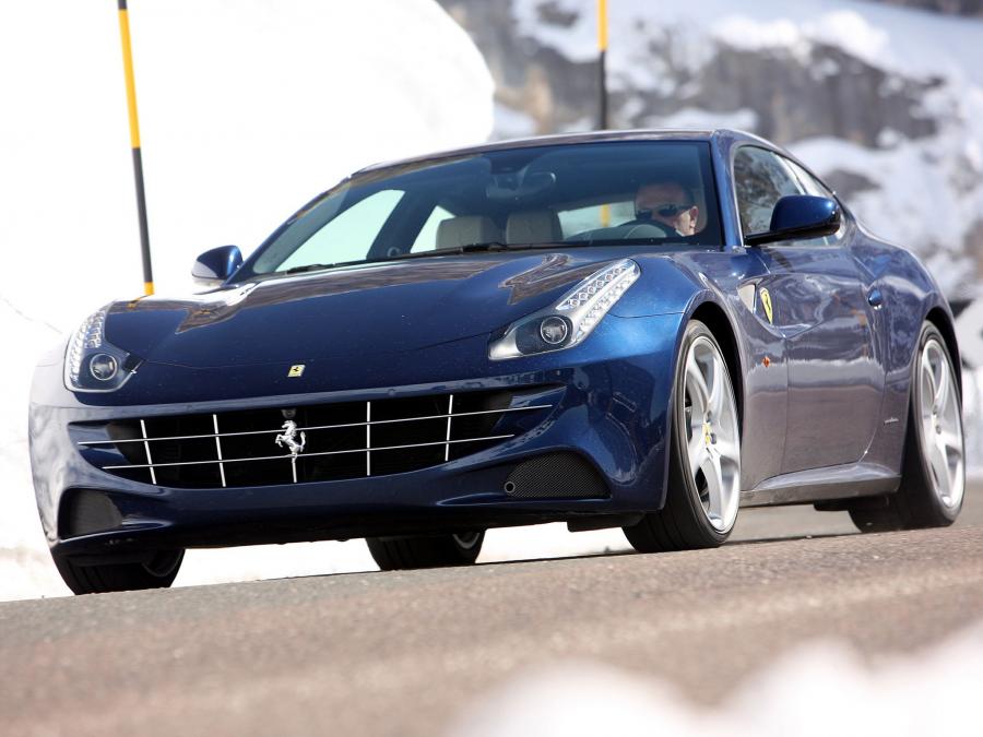  Ferrari FF 2011 года  (фото 176 из 195)